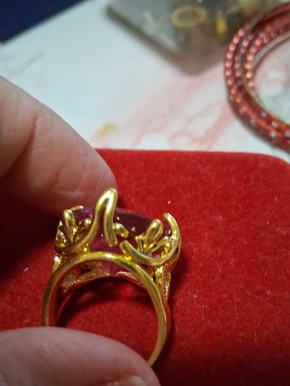 Statement Gold-Plated Ring with Pink to Purple Faceted Stone